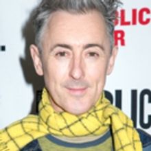 Alan Cumming to Join Emma Stone & Steve Carell in Comedy BATTLE OF THE SEXES