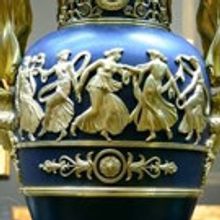 David Roche Foundation Museum Opens Significant Exhibition on Kings, Queens & Courtie