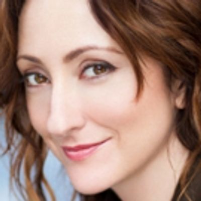 BWW Review: Carmen Cusack Returns to Feinstein's/54 Below with a New Show Demonstrating Her Songwriting Prowess