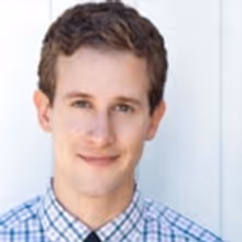 BWW Interview: SPRING AWAKENING's Alex Wyse Talks 'An Autocorrect Nightmare' & More