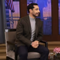 VIDEO: Riz Ahmed Talks 'Hamilton Mixtape' on LIVE WITH KELLY Video