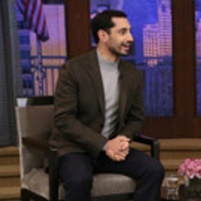 VIDEO: Riz Ahmed Talks 'Hamilton Mixtape' on LIVE WITH KELLY