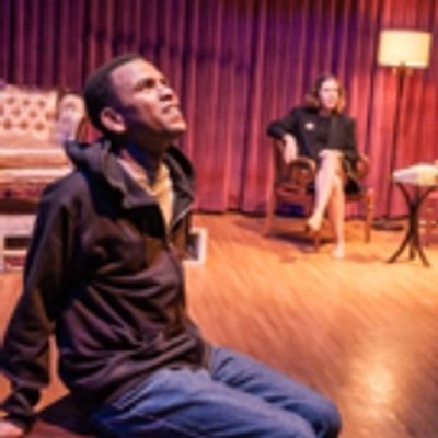 BWW Review: SIX DEGREES OF SEPARATION Lacks Sizzle
