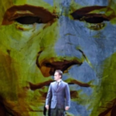 BWW REVIEW: Presented With Stunning Imagery, KING ROGER Is Powerful And Thought Provoking