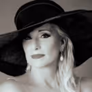 BWW Review: Jazz Singer LYN STANLEY Releases Sizzling INTERLUDES