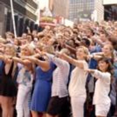 TV Exclusive: Blue Since the Day They Parted- MAMMA MIA! Vets Reunite in Times Square!