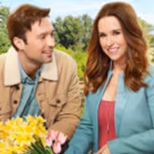 Lacey Chabert Stars in Original Hallmark Channel Movie MOONLIGHT IN VERMONT, Today