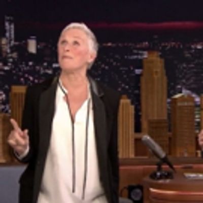 VIDEO: Glenn Close Performs 'Splish Splash'; Demos SUNSET BOULEVARD Warm Up Exercises