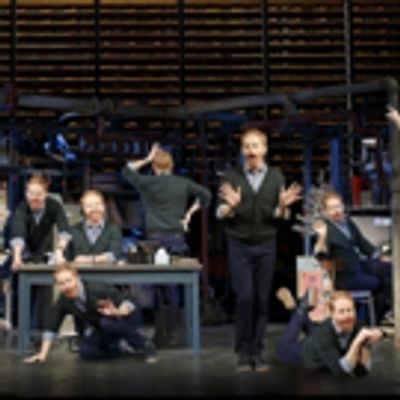 BWW Flashback: Jesse Tyler Ferguson's FULLY COMMITTED Takes its Final Bow