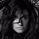 FLASH FRIDAY: The WICKED Good Pairing of Kristin Chenoweth and Idina Menzel