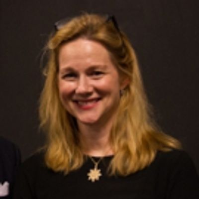 Photo Flash: The League Of Professional Theatre Women Interviews Broadway Bound Laura Linney