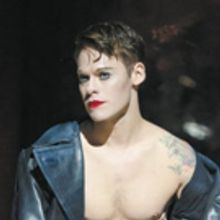 BWW Review: Starkly Dark and Raw Revival of CABARET Returns Decadently to the Pantage