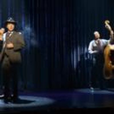 Photo Flash: The Magic Returns! First Look at PENN & TELLER ON BROADWAY