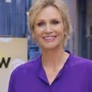Jane Lynch to Host CBS FALL PREVIEW Next Month