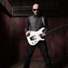 Guitarists Joe Satriani & Steve Vai Play Benefit Concert in Support of Cliff…