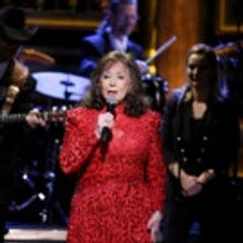 VIDEO: Loretta Lynn Performs 'Everything It Takes' on TONIGHT SHOW