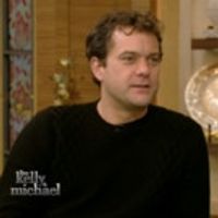 VIDEO: Joshua Jackson Talks Off-Broadway Debut in SMART PEOPLE Video