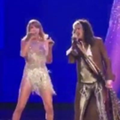 VIDEO: Taylor Swift Sings 'I Don't Want to Miss a Thing' with Steven Tyler on Tour