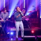 VIDEO: Future Islands Perform 'Ran' on TONIGHT SHOW