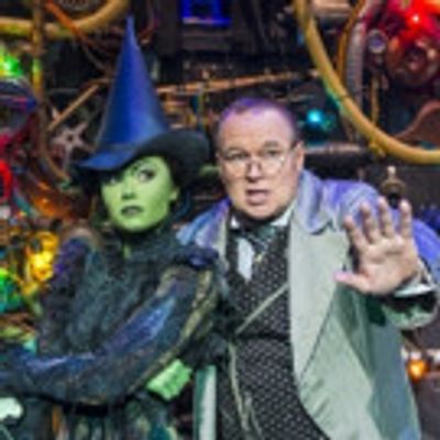 Photo Coverage: Tom McGowan As The Wizard In WICKED!