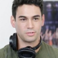 VIDEO: Behind the Scenes - Original 'Spot' Tommy Bracco Remembers Recording the… Video