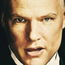 Jason Woods Explores Humanity of Scrooge in Solo Show