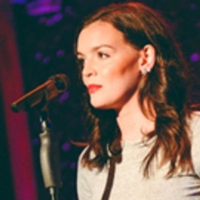 BWW Review: Jennifer Damiano Masterfully Showcases A Career Beyond Her Years In One-Woman Show 'Jennuinely' at Feinstein's/54 Below