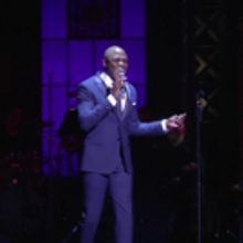 STAGE TUBE: Wayne Brady Croons 'Let's Hear It for the Boy' at BROADWAY BACKWARDS