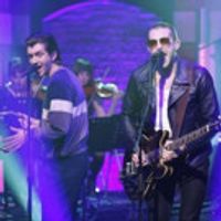VIDEO: English Supergroup The Last Shadow Puppets Perform on LATE NIGHT Video