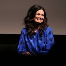 Idina Menzel Reveals BEACHES Reboot Will Feature At Least One New Scene