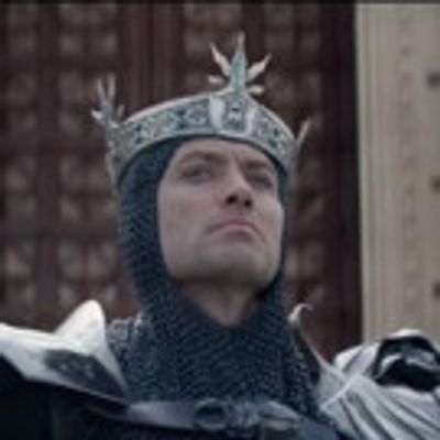 VIDEO: First Look - Jude Law Stars in Fantasy Action-Adventure KING ARTHUR: LEGEND OF THE SWORD