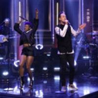VIDEO: Fitz and The Tantrums Perform 'Handclap' on TONIGHT SHOW Video