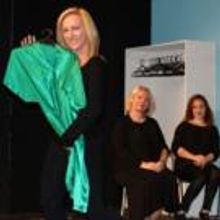 LOVE, LOSS AND WHAT I WORE Comes to Melville Theatre Tonight