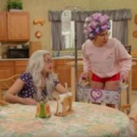 VIDEO: Lena Dunham & GIRLS Cast Give Sneak Peek at 50-Year Reunion Special! Video