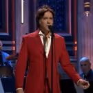 VIDEO: Rufus Wainwright Sings Judy Garland Classic on TONIGHT SHOW