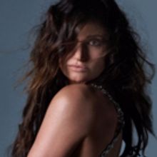 Idina Menzel and More Set for LIVE IN THE VINEYARD November Line-Up