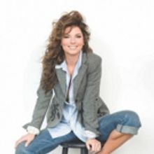 CMT to Honor Superstar Shania Twain with 'Artist of a Lifetime' Award