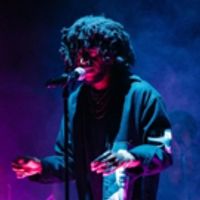 VIDEO: 6lack Kicks Off Apple Music Up Next Series with Performance of 'PRBLMS' Video