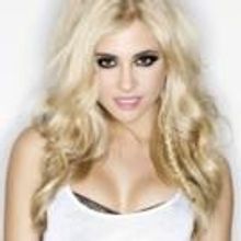 Pixie Lott to Take On Lead in West End's BREAKFAST AT TIFFANYS