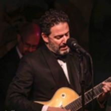 Photo Coverage: John Pizzarelli Continues His String Of Successes at Cafe Carlyle