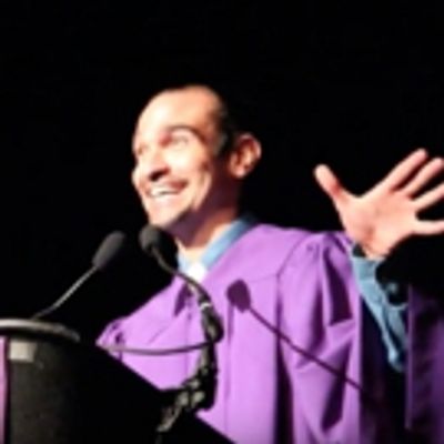 STAGE TUBE: HAMILTON's Javier Munoz Speaks for NYU's 2016 Presidential Welcome