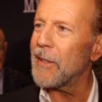 TV: Bruce Willis and Laurie Metcalf Chat at Opening Night of MISERY! Video
