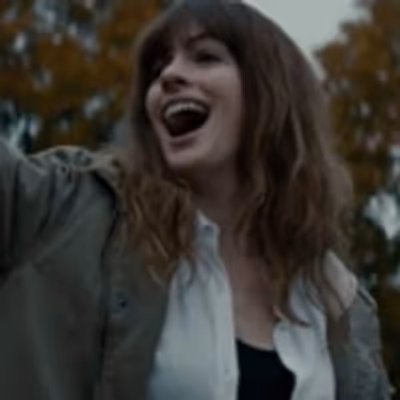 VIDEO: First Look - Anne Hathaway, Jason Sudeikis Star in COLOSSAL