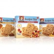 Introducing Spring's New Snacking Accessory: Quaker' Breakfast Flats