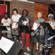 Exclusive Photo Coverage: AMAZING GRACE Cast Gets Ready for the Holidays with Carols…