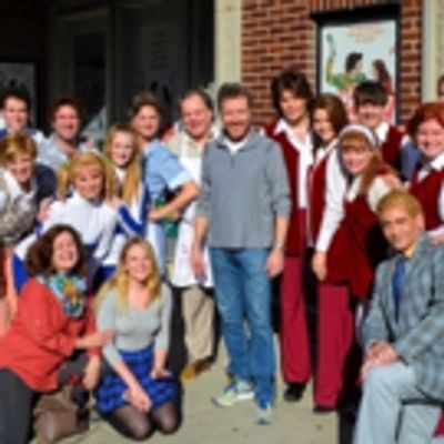 Photo Flash: Bryan Cranston Attends Final Performance of THE BARDY BUNCH in Chicago