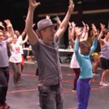 STAGE TUBE: HAIRSPRAY LIVE! Stars Harvey Fierstein and Derek Hough Give an On-Set Sneak Peek of Show's Finale!