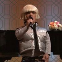 STAGE TUBE: Peter Dinklage and Gwen Stefani Show Off Their Space Pants on SNL Video
