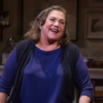 Photo Flash: First Look at Kathleen Turner in THE YEAR OF MAGICAL THINKING at Arena Stage