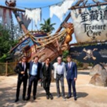 Photo Flash: Johnny Depp, Orlando Bloom & More Attend PIRATES OF THE CARIBBEAN: DEAD…